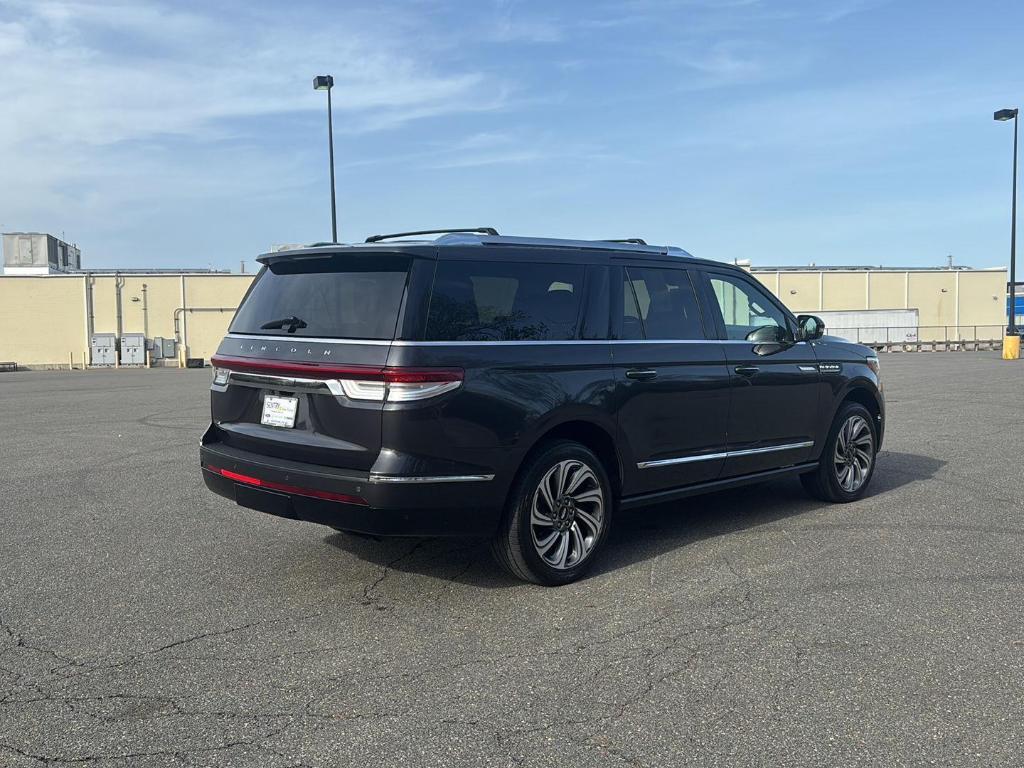 used 2024 Lincoln Navigator L car, priced at $78,108