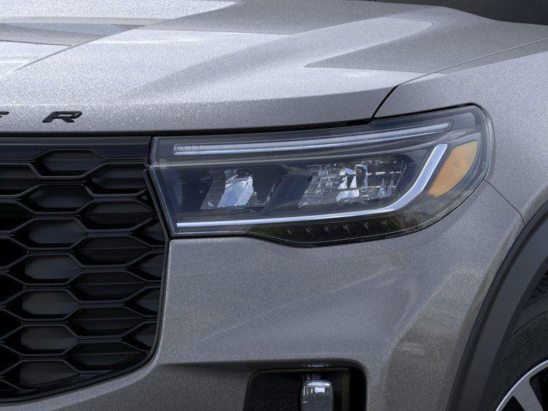 new 2025 Ford Explorer car, priced at $49,922