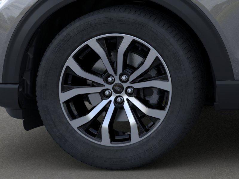 new 2025 Ford Explorer car, priced at $49,922