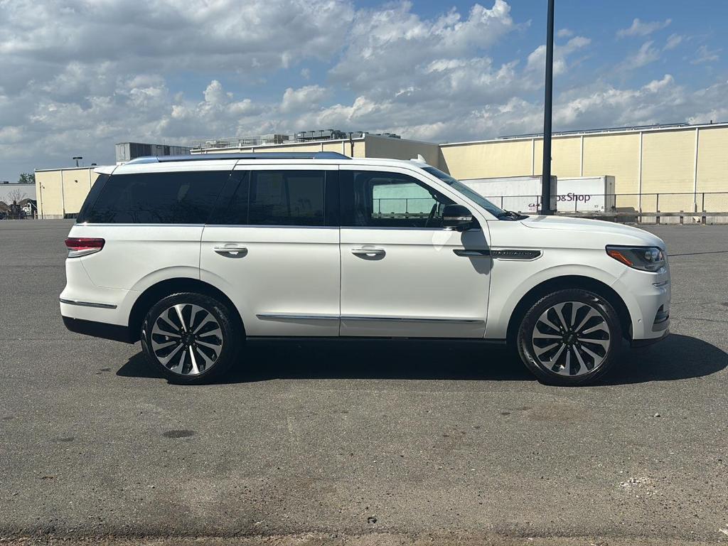 used 2022 Lincoln Navigator car, priced at $62,999