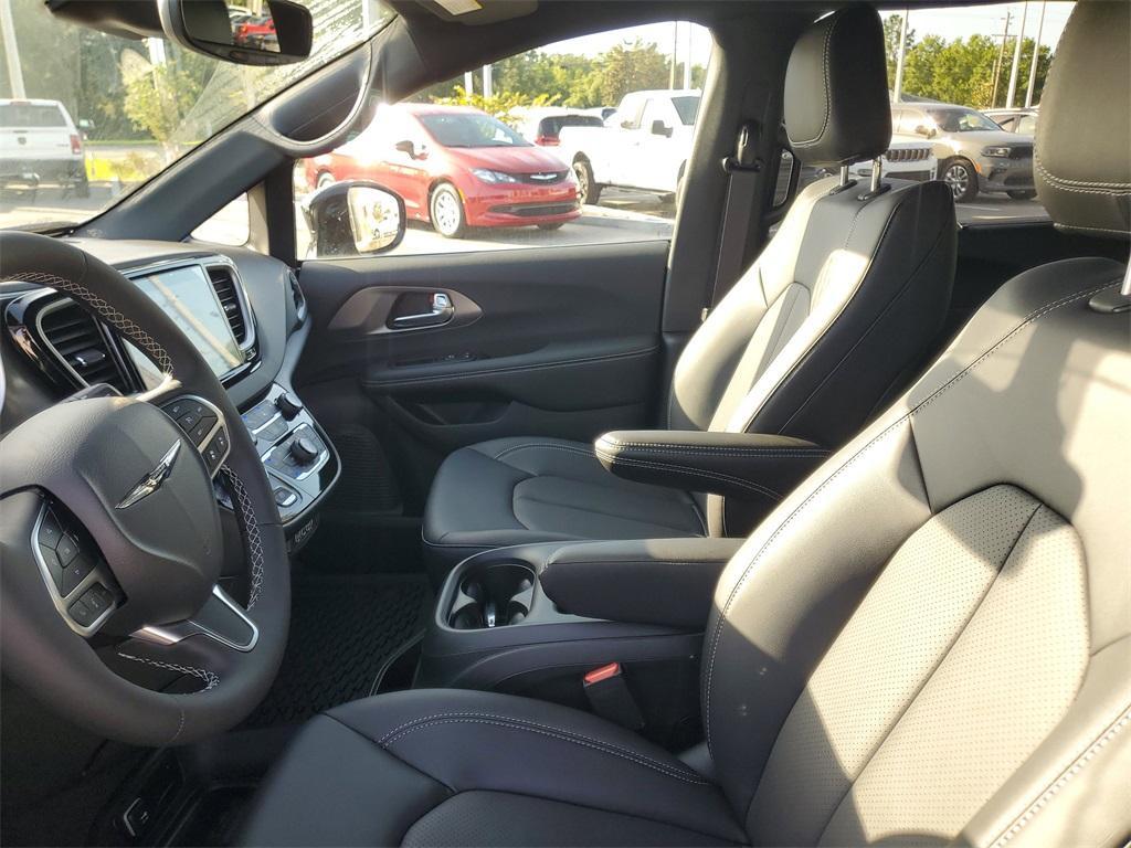 new 2025 Chrysler Voyager car, priced at $41,123