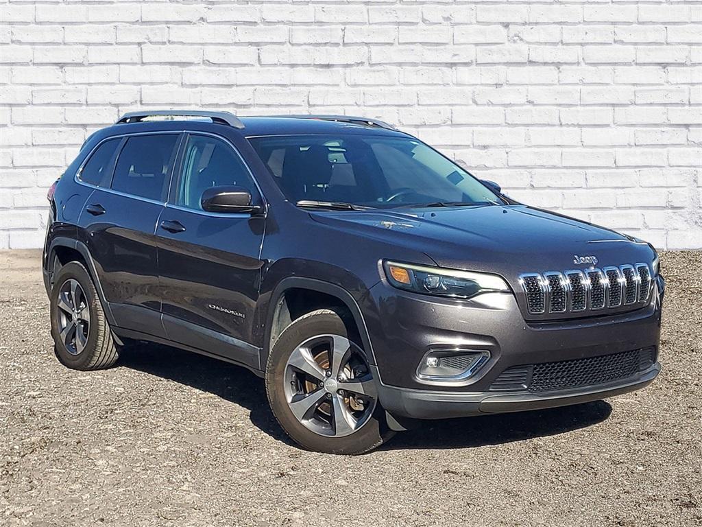 used 2019 Jeep Cherokee car, priced at $18,974