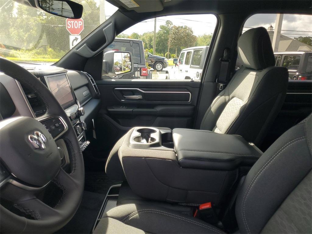 new 2025 Ram 1500 car