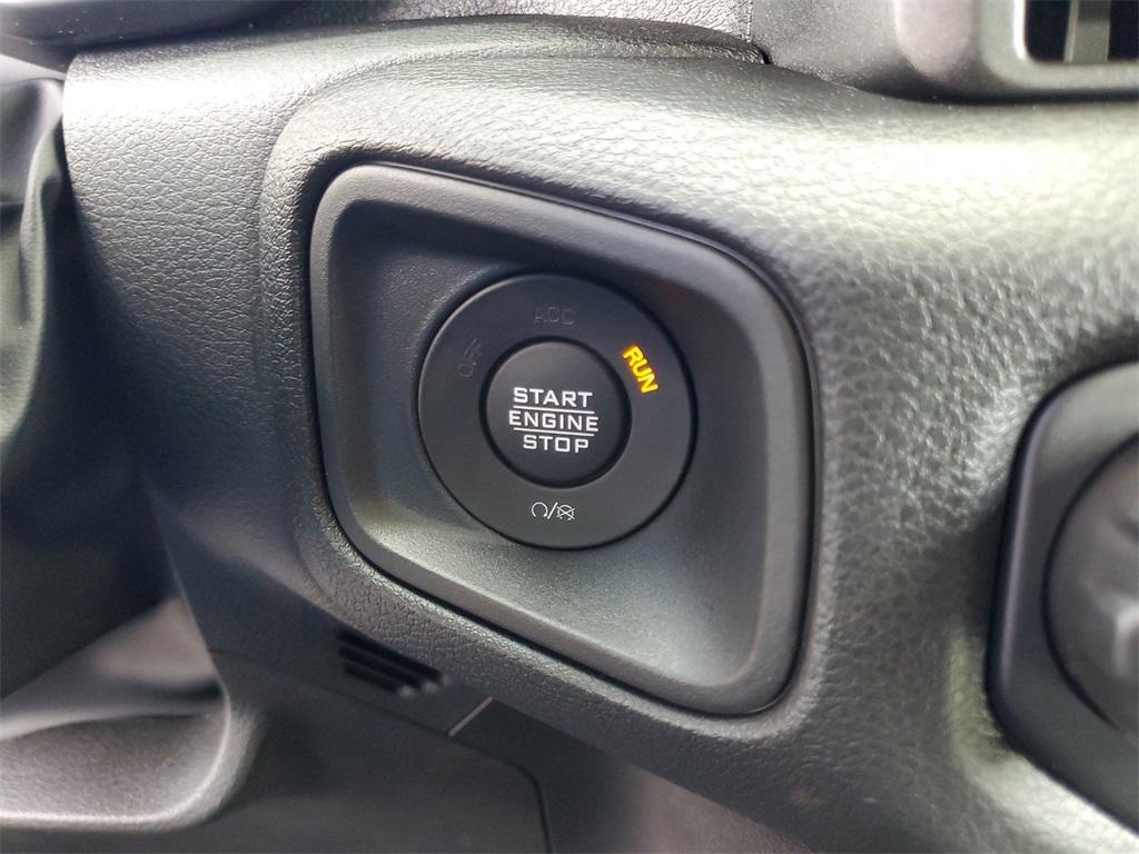 new 2025 Jeep Gladiator car, priced at $40,647