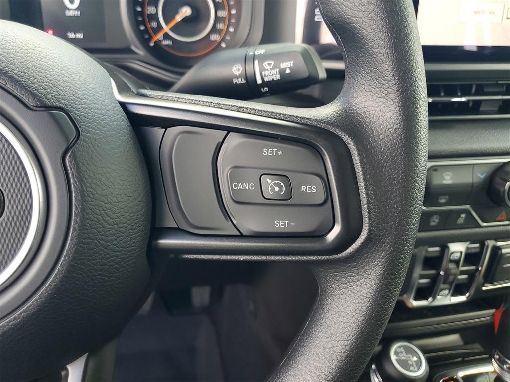 new 2025 Jeep Gladiator car, priced at $40,647