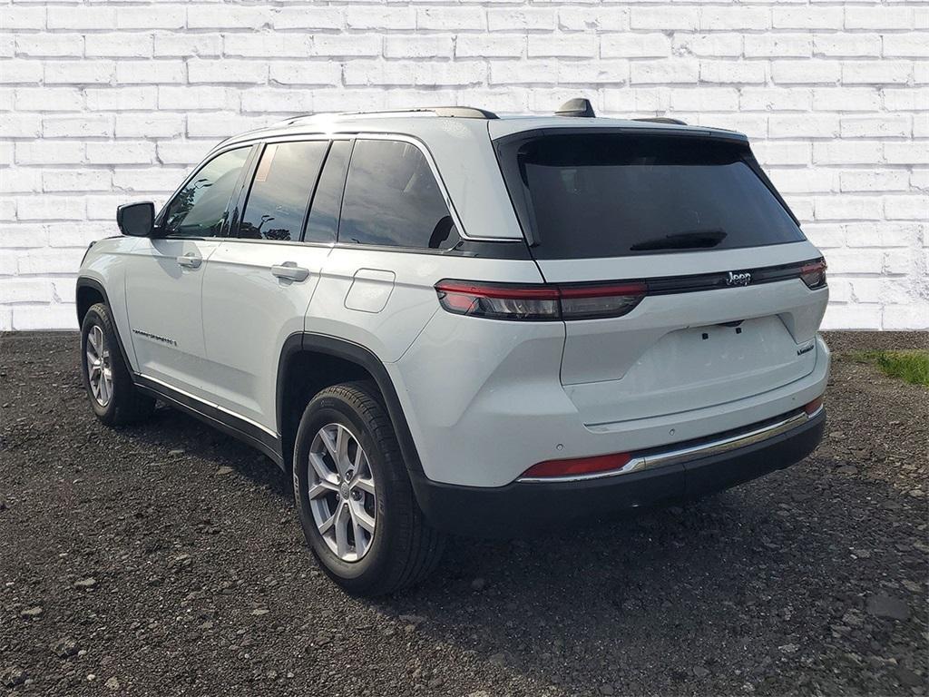 used 2022 Jeep Grand Cherokee car, priced at $27,506