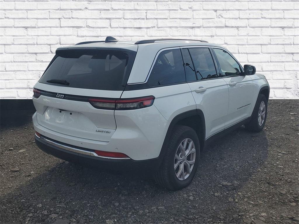 used 2022 Jeep Grand Cherokee car, priced at $27,506