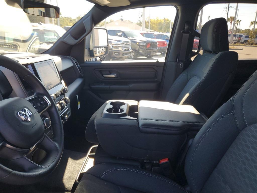 new 2025 Ram 1500 car