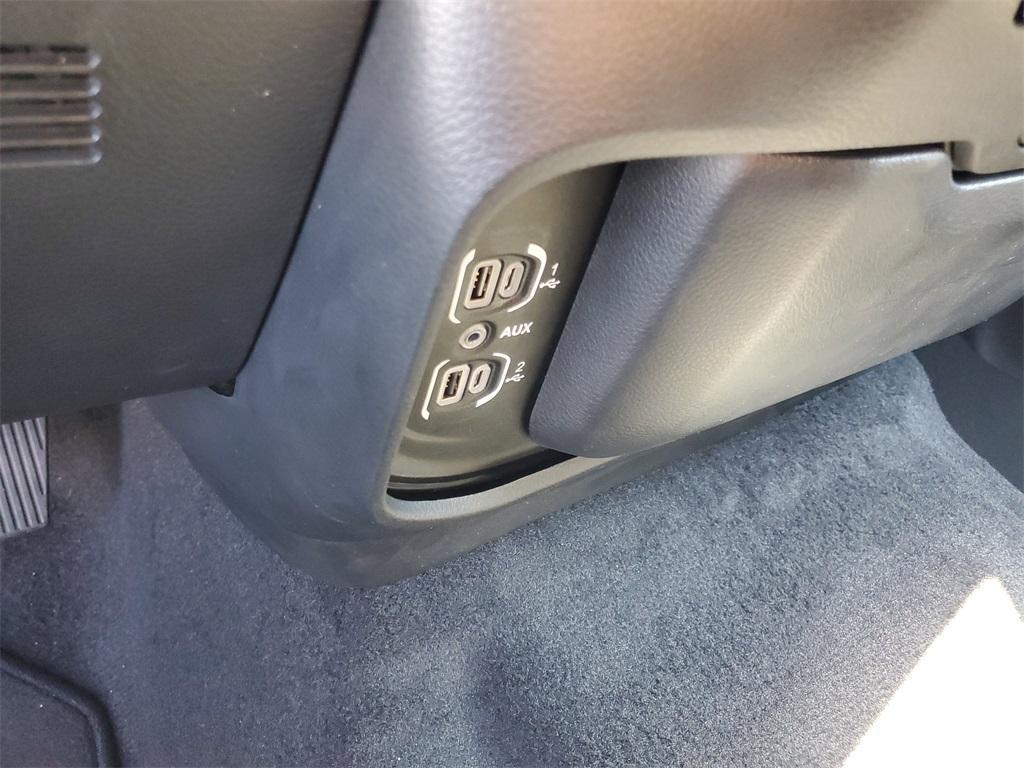 new 2025 Ram 1500 car