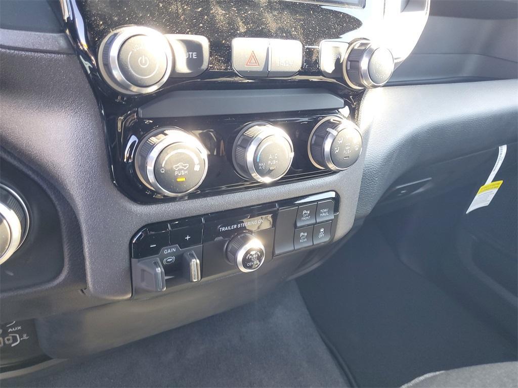 new 2025 Ram 1500 car