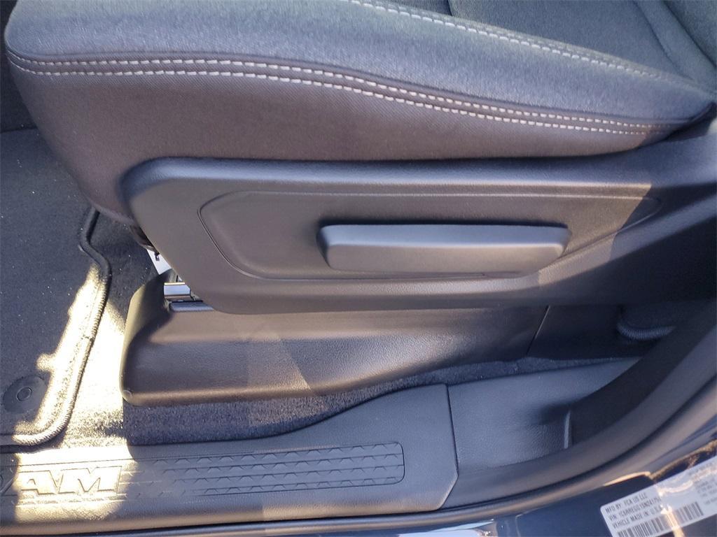 new 2025 Ram 1500 car