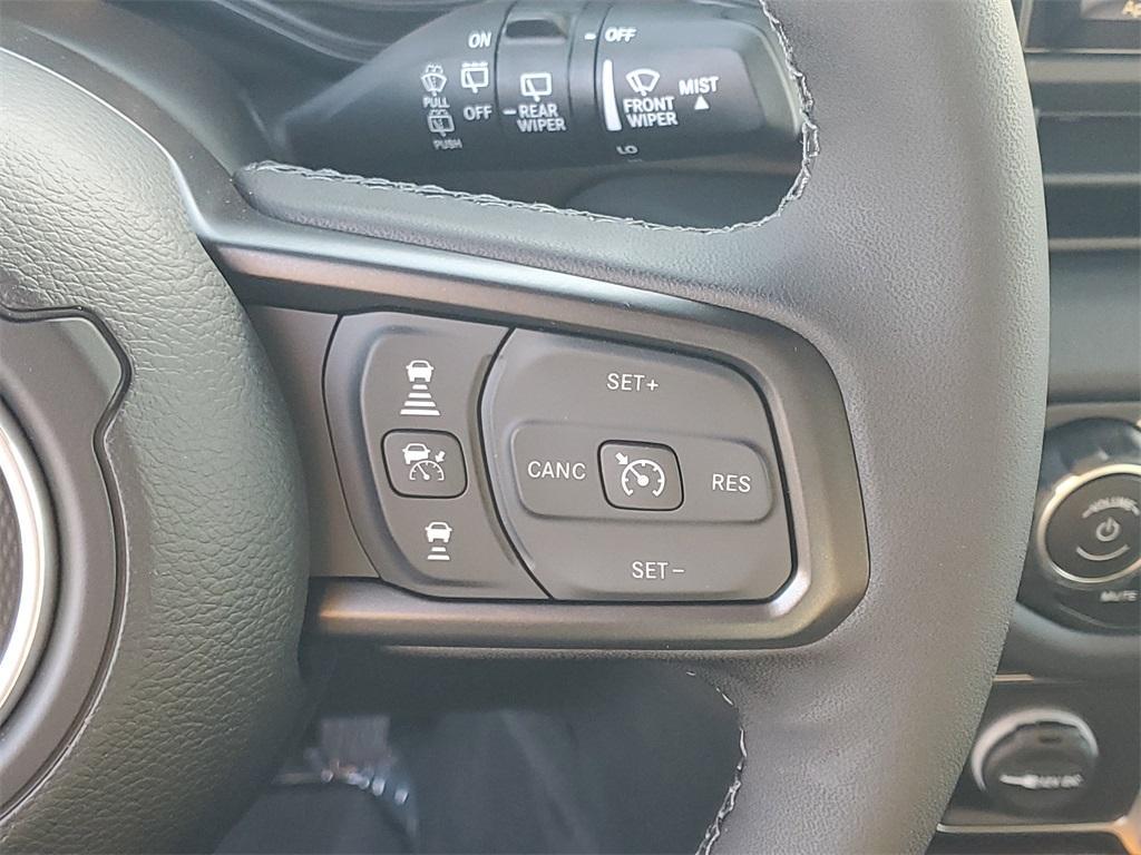 new 2025 Jeep Wrangler car, priced at $72,685