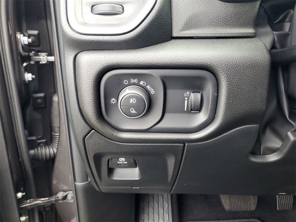 new 2025 Ram 1500 car, priced at $48,989