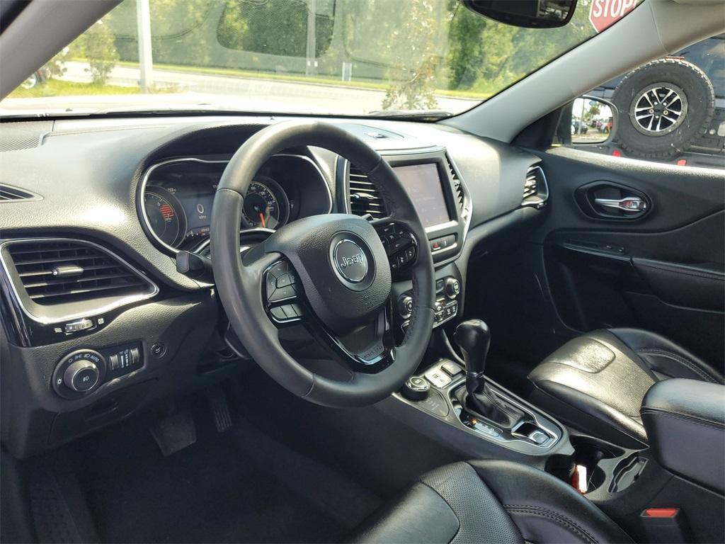 used 2023 Jeep Cherokee car, priced at $22,809