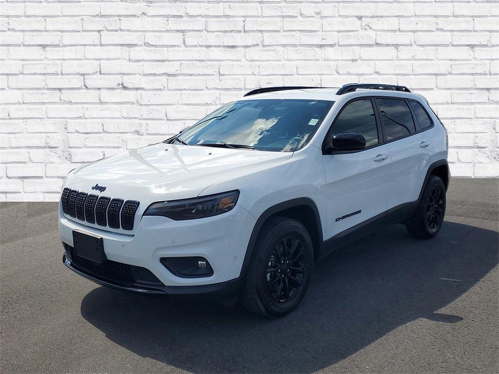 used 2023 Jeep Cherokee car, priced at $22,809