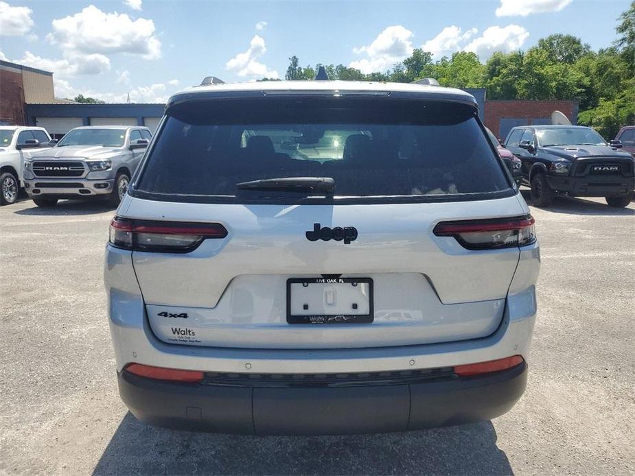 new 2024 Jeep Grand Cherokee L car, priced at $41,092