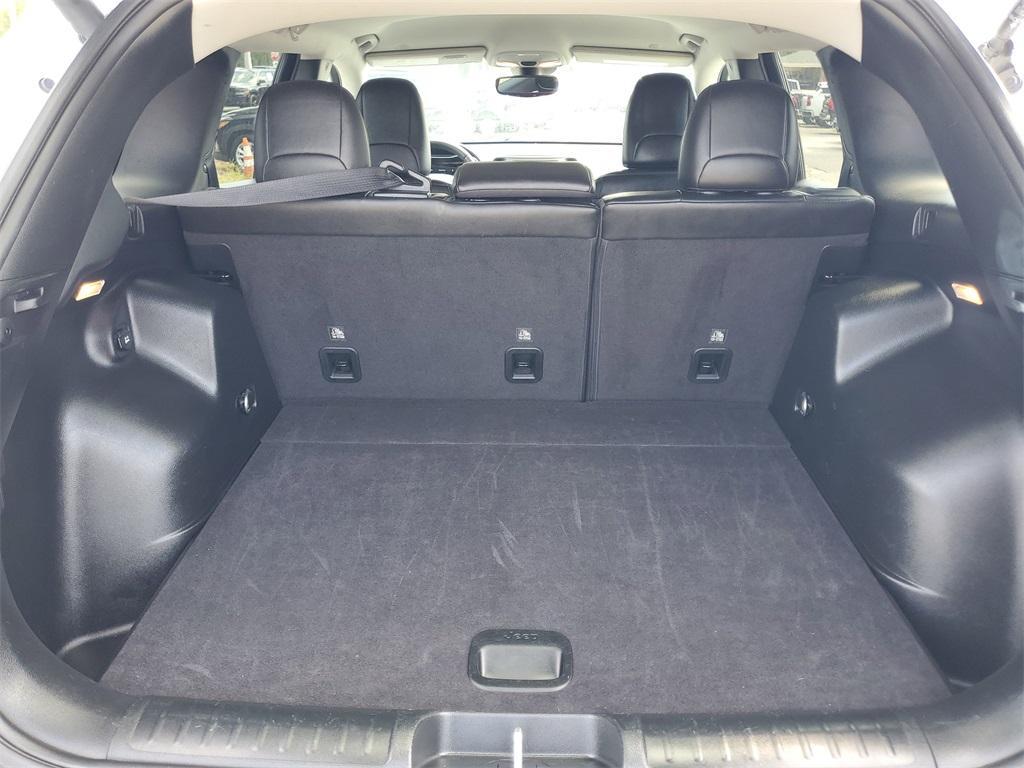 used 2023 Jeep Cherokee car, priced at $23,729