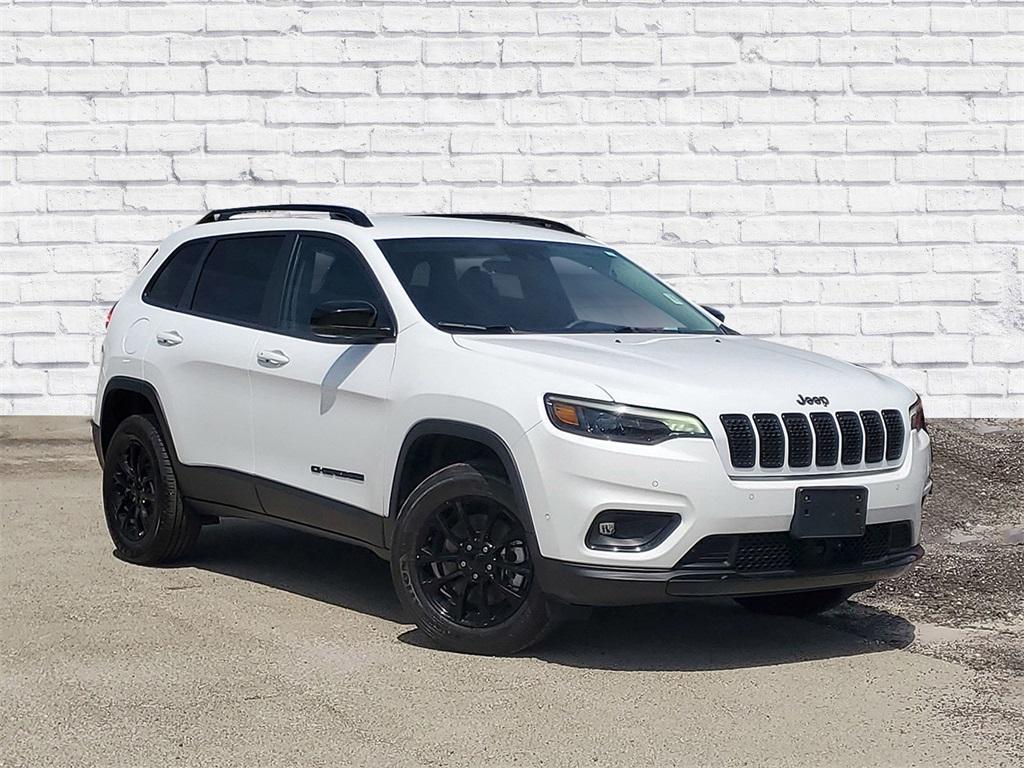 used 2023 Jeep Cherokee car, priced at $23,729