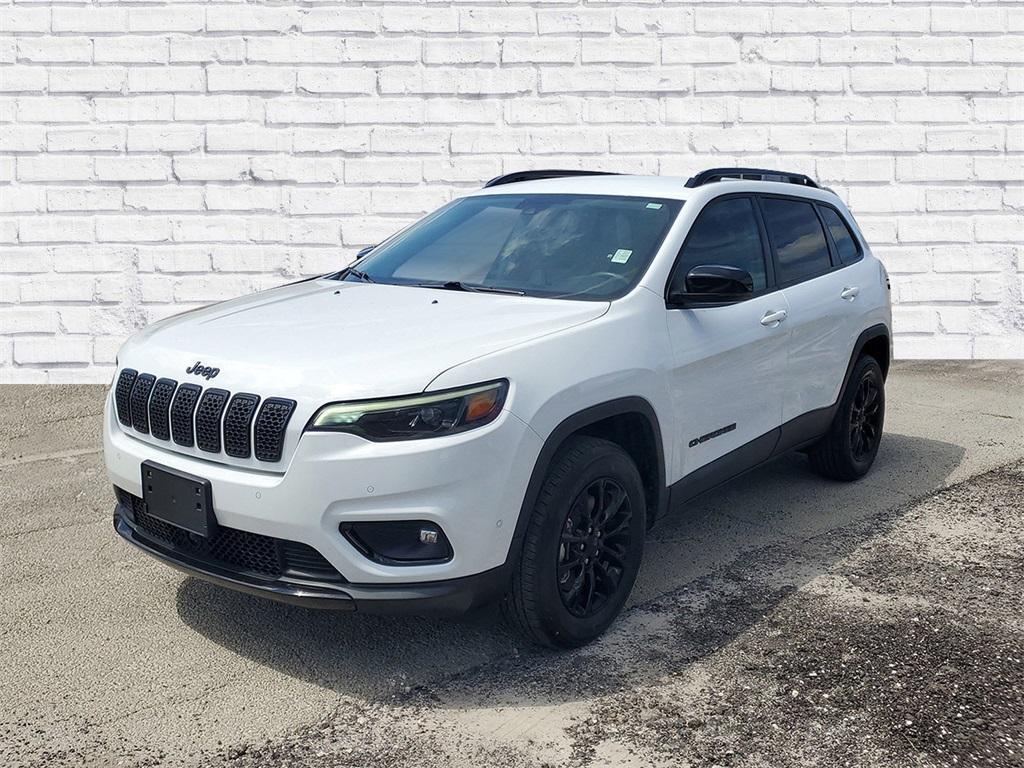 used 2023 Jeep Cherokee car, priced at $23,729