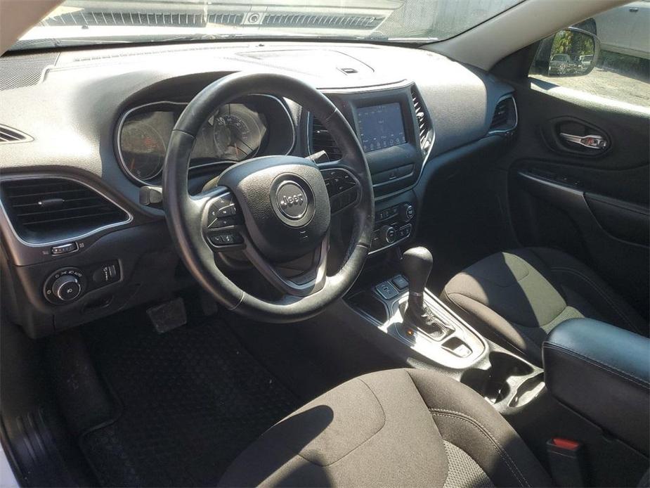 used 2019 Jeep Cherokee car, priced at $12,297