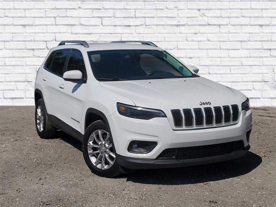 used 2019 Jeep Cherokee car, priced at $12,297