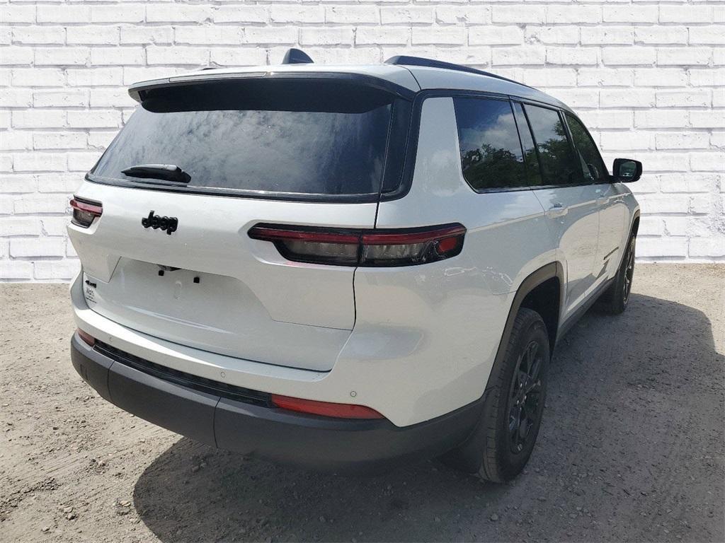 new 2024 Jeep Grand Cherokee L car, priced at $43,610