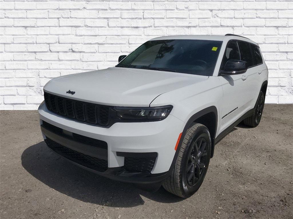 new 2024 Jeep Grand Cherokee L car, priced at $43,610