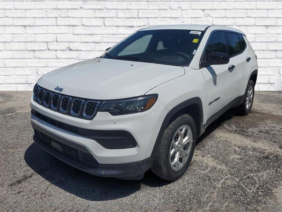 new 2024 Jeep Compass car, priced at $26,495