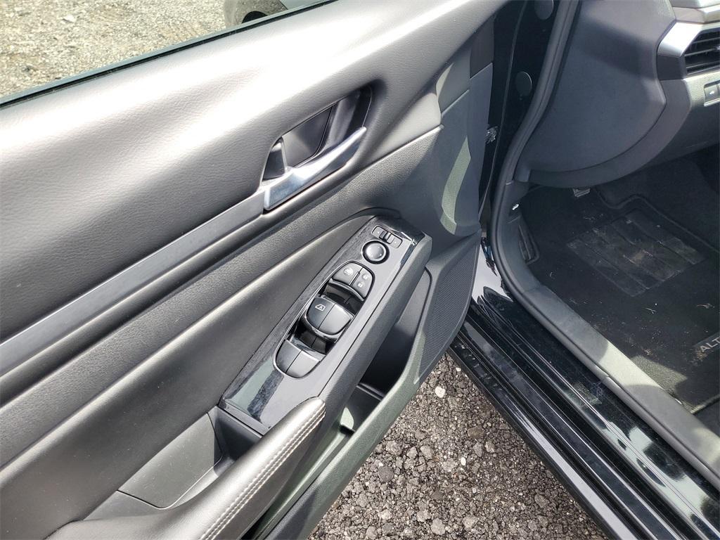 used 2023 Nissan Altima car, priced at $21,446