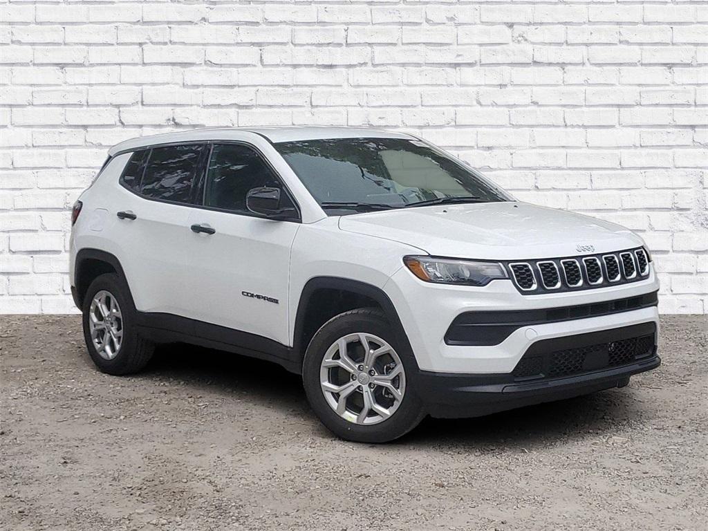 new 2024 Jeep Compass car, priced at $26,495