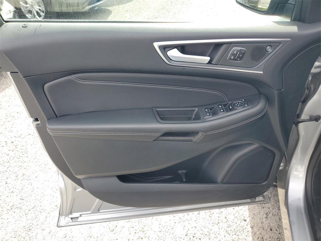 used 2024 Ford Edge car, priced at $29,819