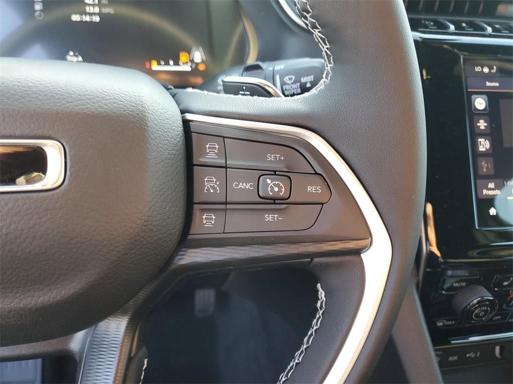 new 2025 Jeep Grand Cherokee car, priced at $44,995