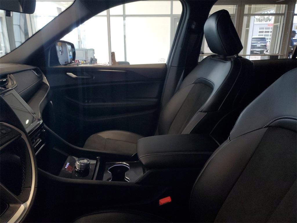 new 2025 Jeep Grand Cherokee L car, priced at $46,998