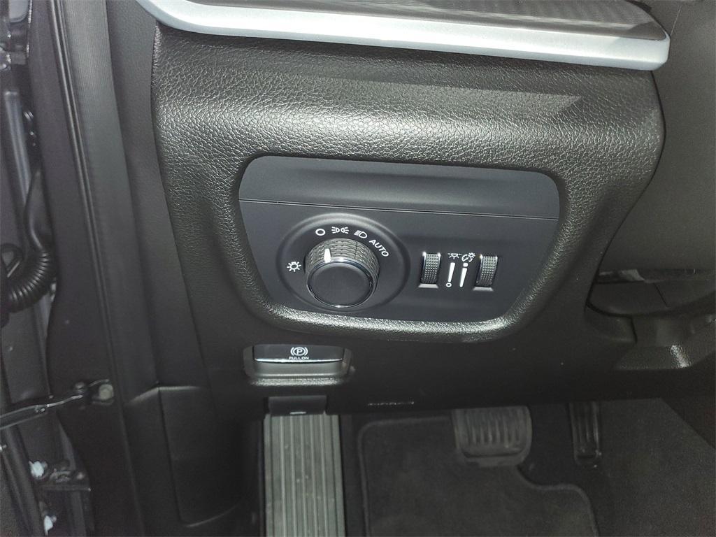 new 2025 Jeep Grand Cherokee L car, priced at $46,998