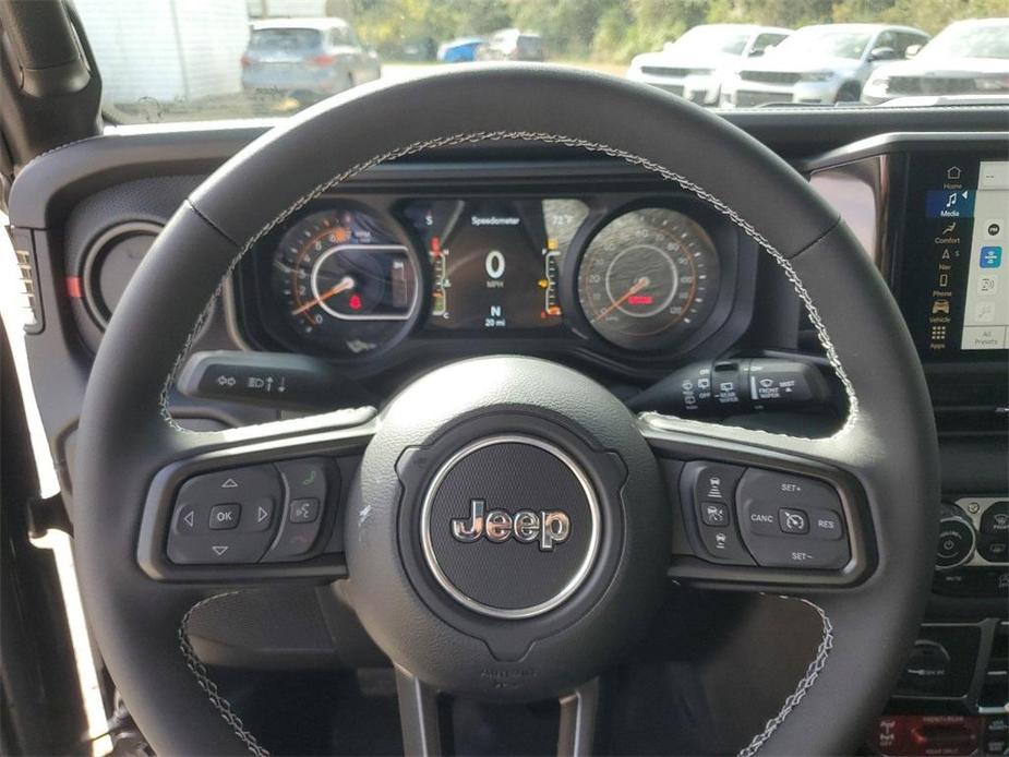 new 2025 Jeep Wrangler car