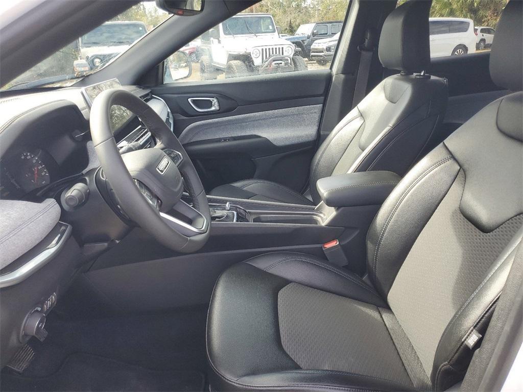 used 2024 Jeep Compass car, priced at $22,022