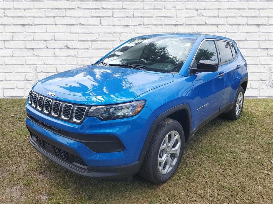 new 2024 Jeep Compass car, priced at $25,601