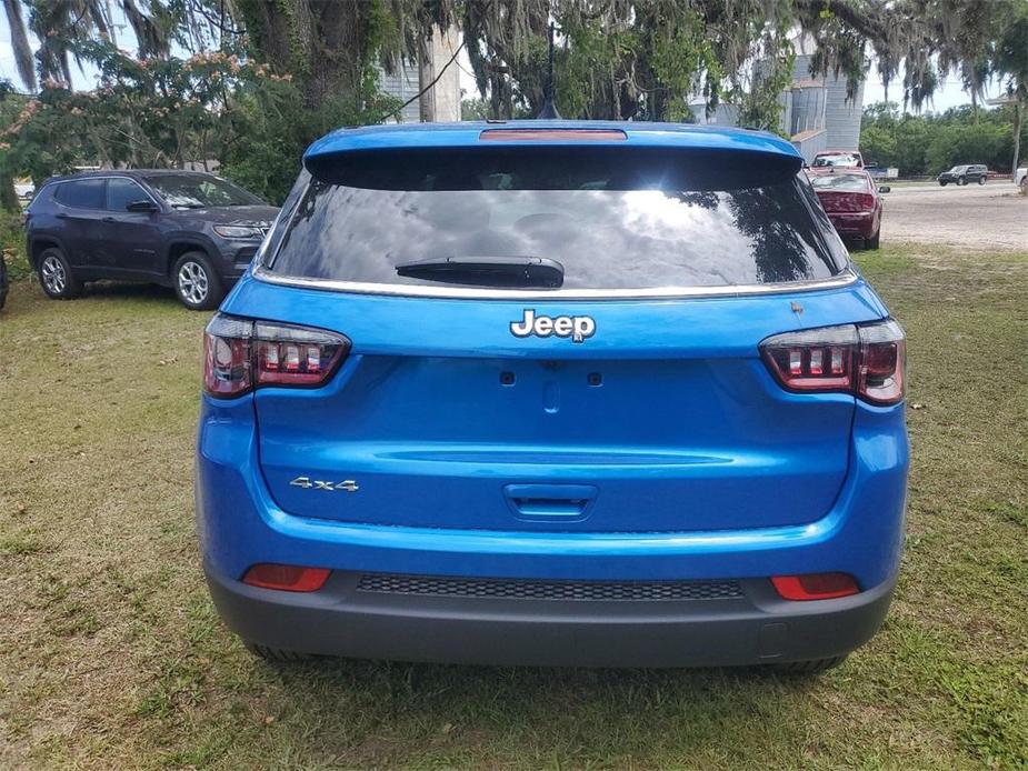 new 2024 Jeep Compass car, priced at $25,601