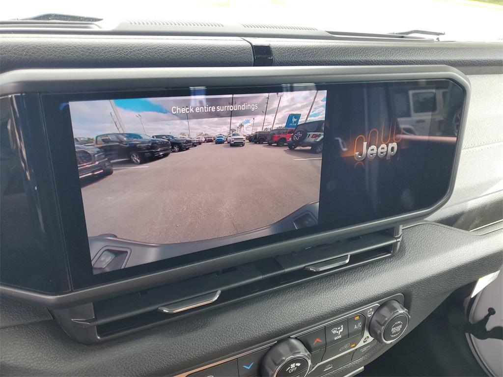 new 2025 Jeep Gladiator car, priced at $37,728