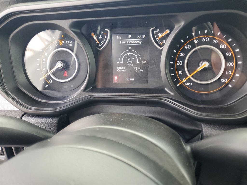 new 2025 Jeep Gladiator car, priced at $37,728