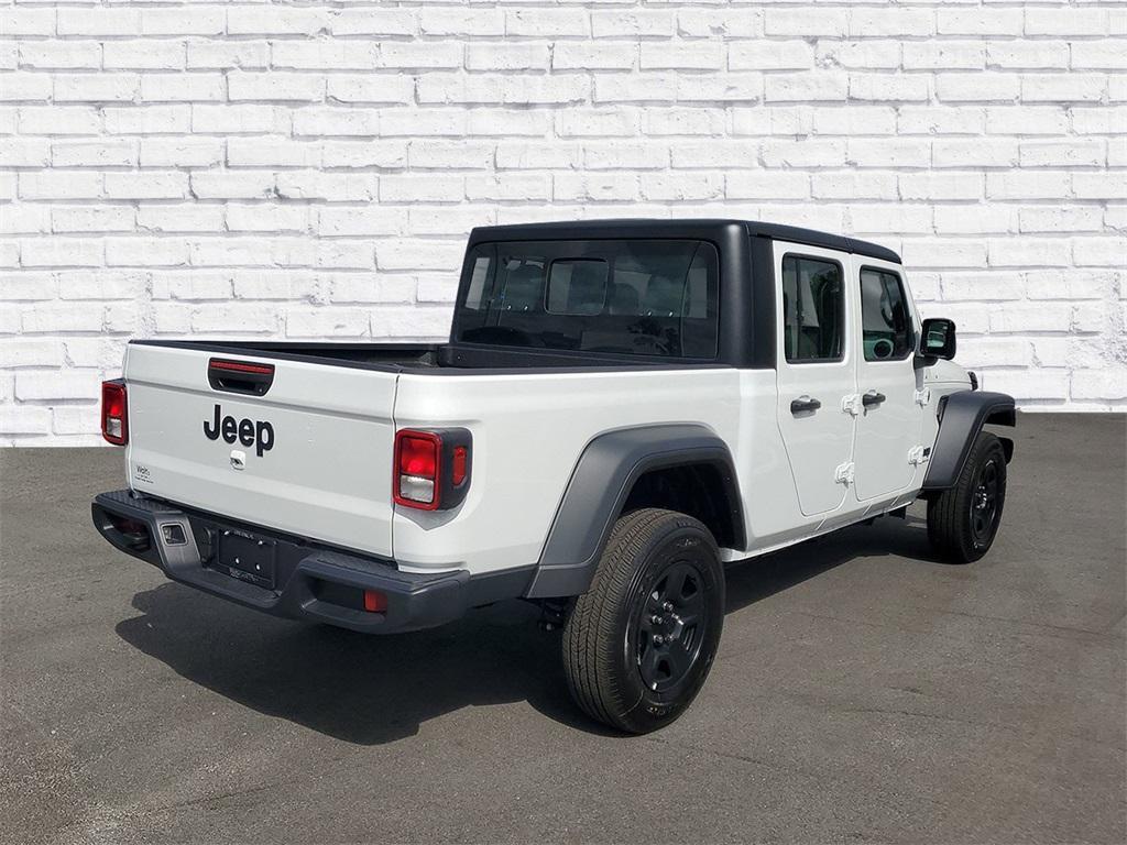 new 2025 Jeep Gladiator car, priced at $37,728