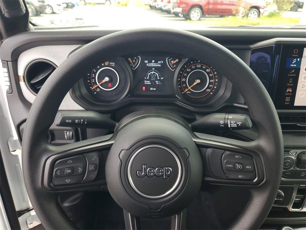 new 2025 Jeep Gladiator car, priced at $37,728