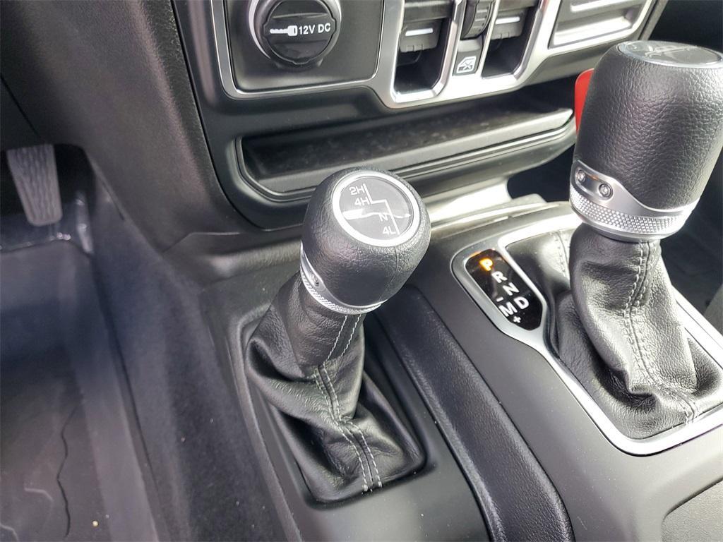 new 2025 Jeep Gladiator car, priced at $37,728