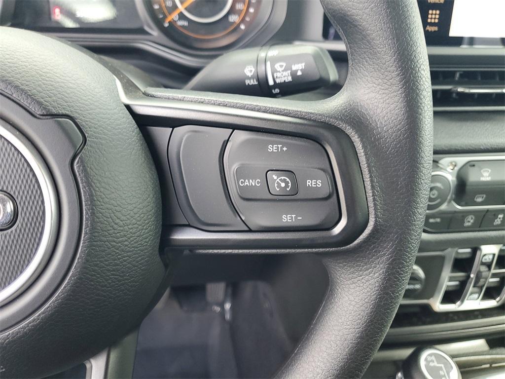 new 2025 Jeep Gladiator car, priced at $37,728