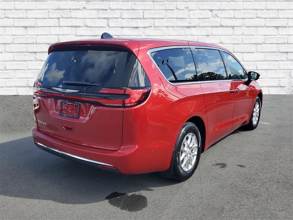 new 2025 Chrysler Pacifica car