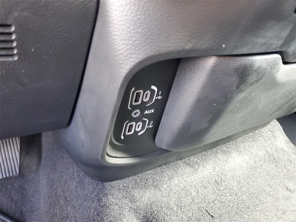 new 2025 Ram 1500 car