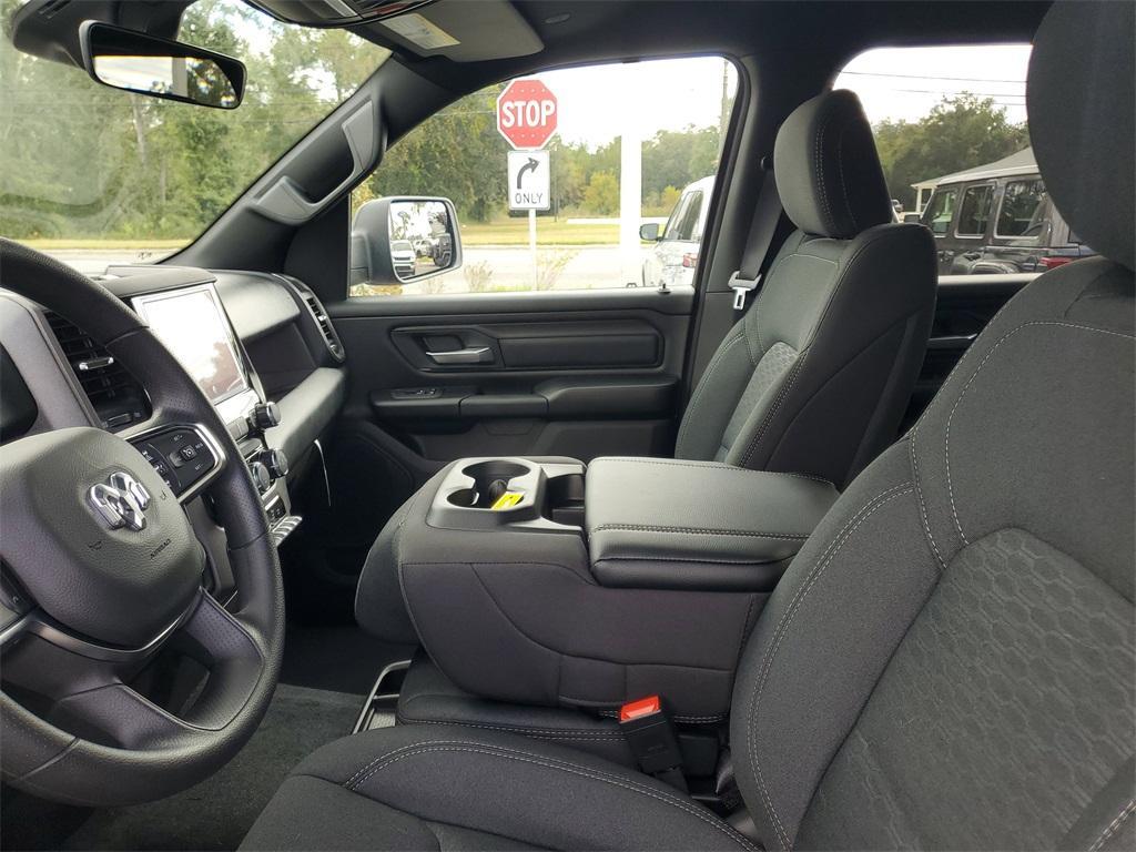 new 2025 Ram 1500 car