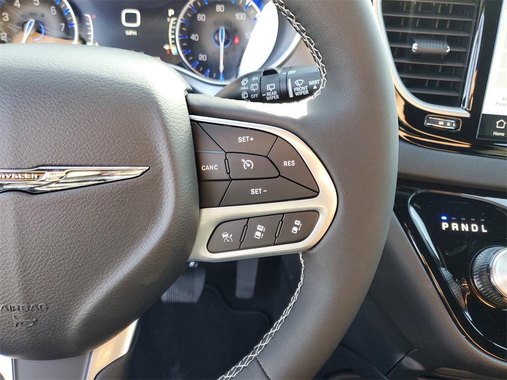 new 2025 Chrysler Voyager car, priced at $40,123