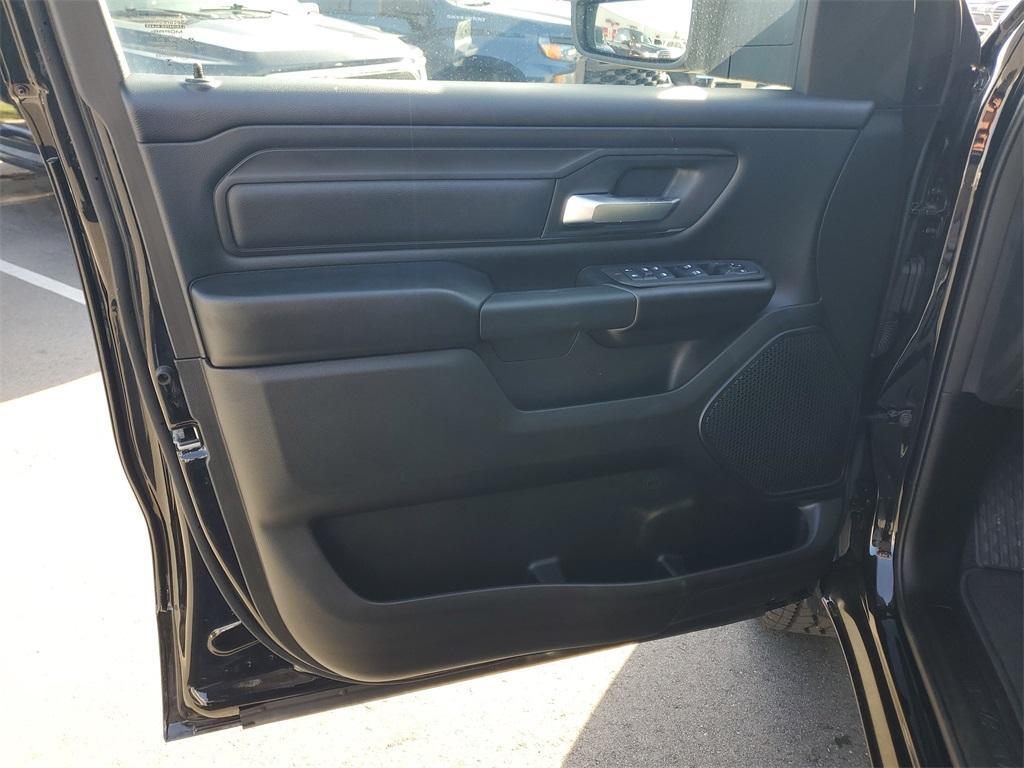 new 2025 Ram 1500 car, priced at $55,698