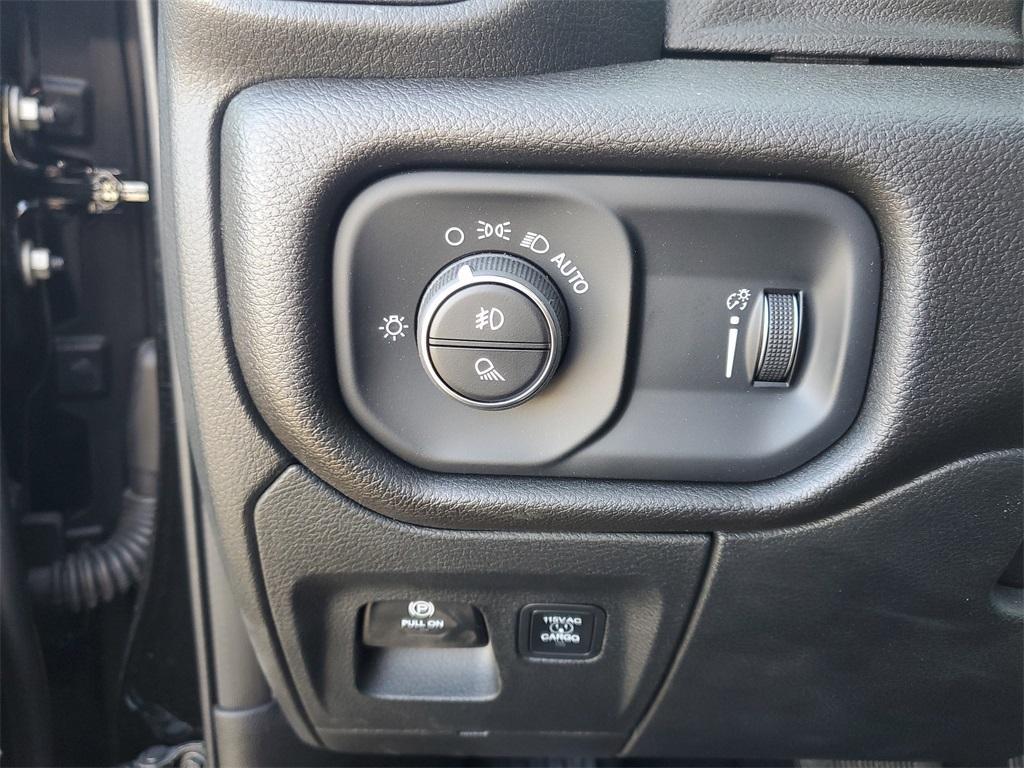 new 2025 Ram 1500 car, priced at $55,698